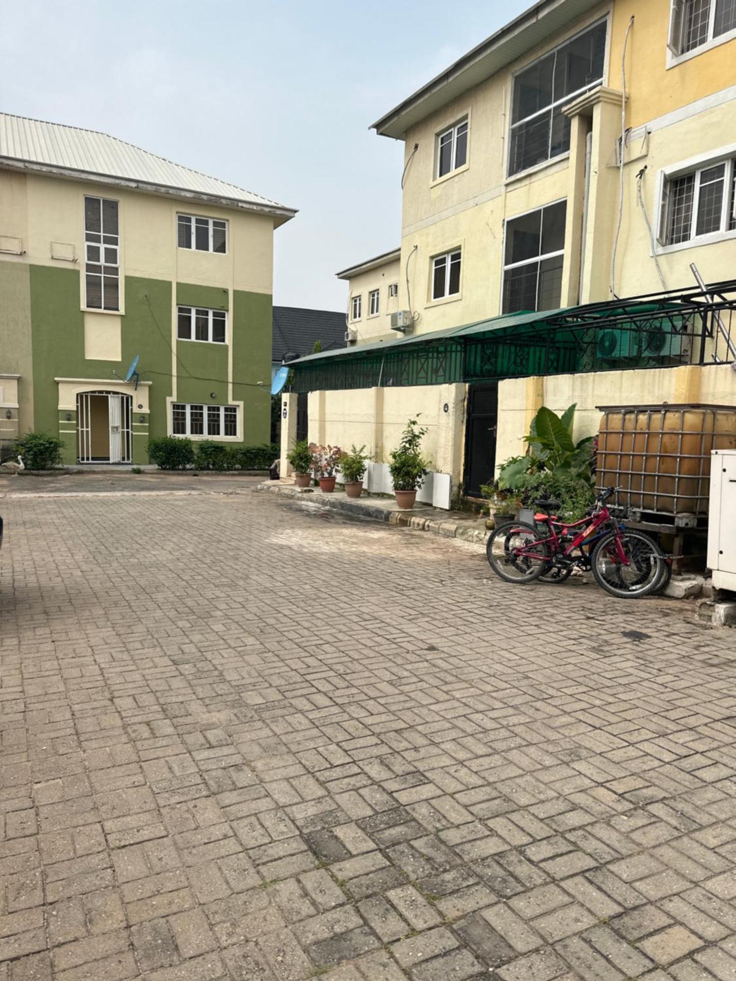 Kams Homes Opp Nizamiye Abuja Exterior foto